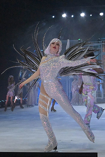 Holiday on Ice Show „Horizons“ - noch bis am 05.01.2025 in der Olympiahalle zu sehen (©Foto: Ingrid Grossmann)